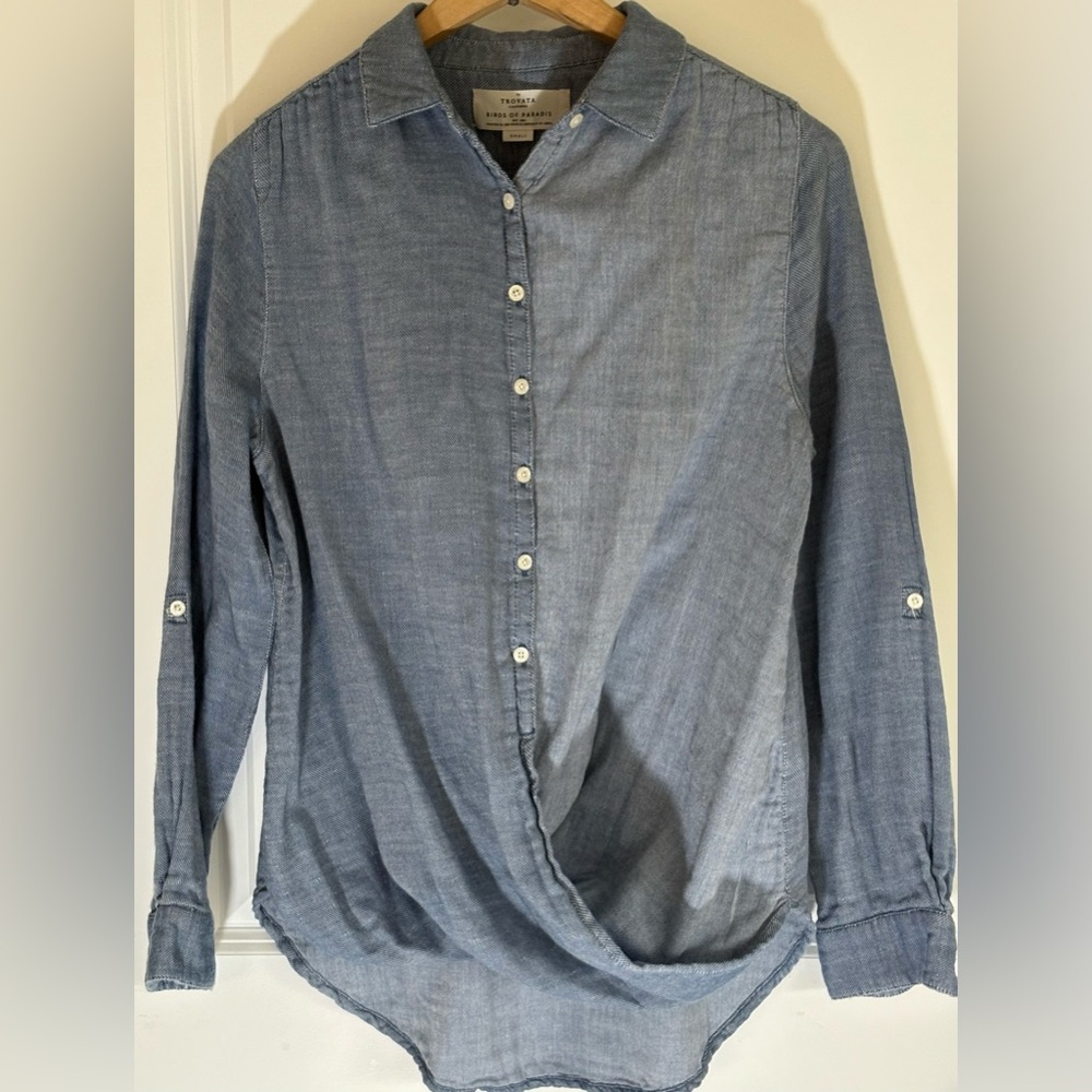 Trovata Birds Of Paradise Chambray, Front twist